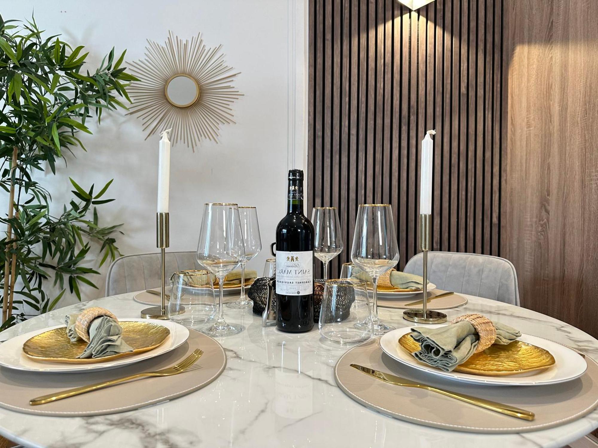 Spacious & Luxurious Flat In Montparnasse Parigi Esterno foto