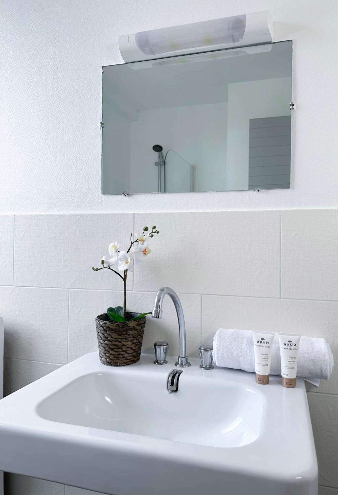 Spacious & Luxurious Flat In Montparnasse Parigi Esterno foto