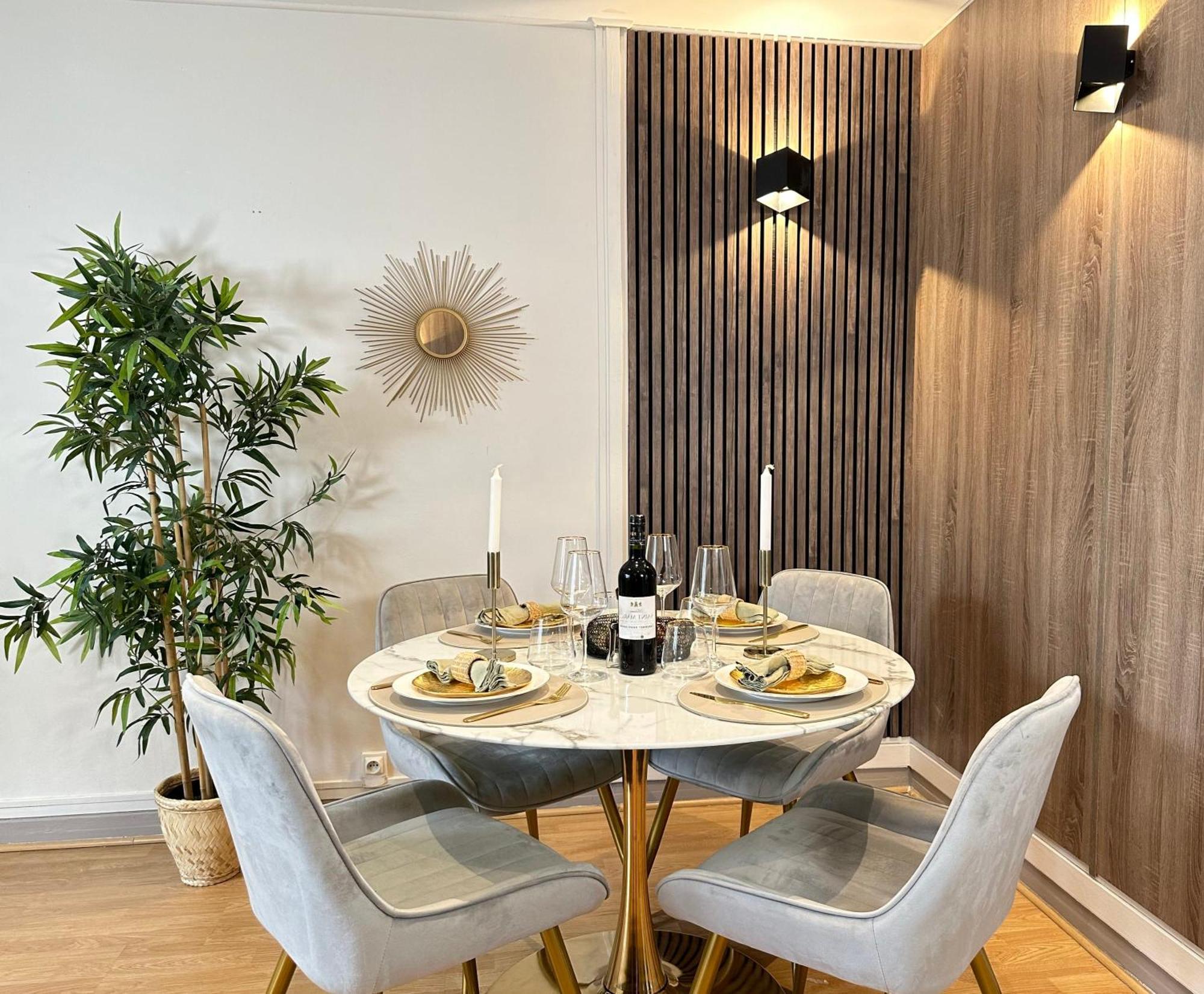 Spacious & Luxurious Flat In Montparnasse Parigi Esterno foto