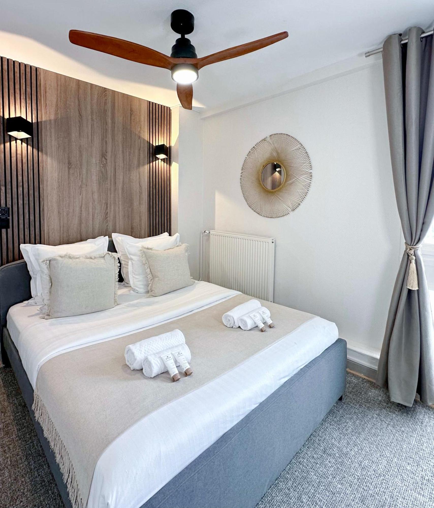 Spacious & Luxurious Flat In Montparnasse Parigi Esterno foto
