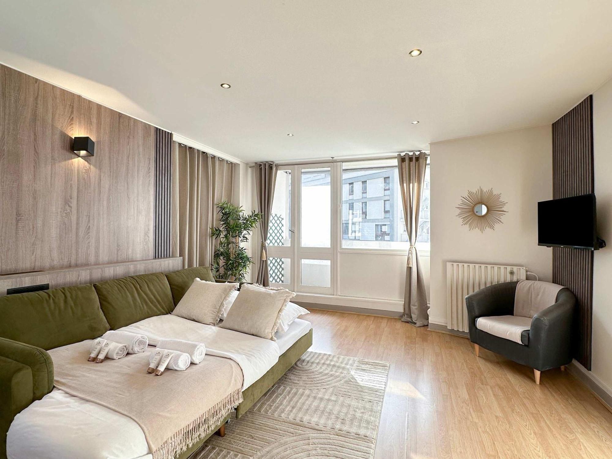 Spacious & Luxurious Flat In Montparnasse Parigi Esterno foto
